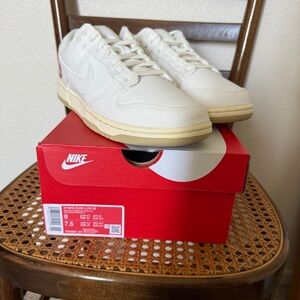 Nike Dunk Cream Low-Top Sneakers Classic